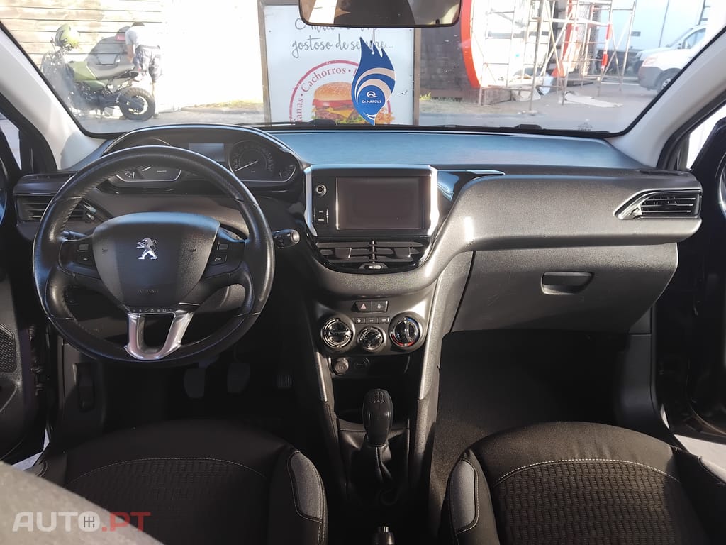 Peugeot 208 1.2 PureTech