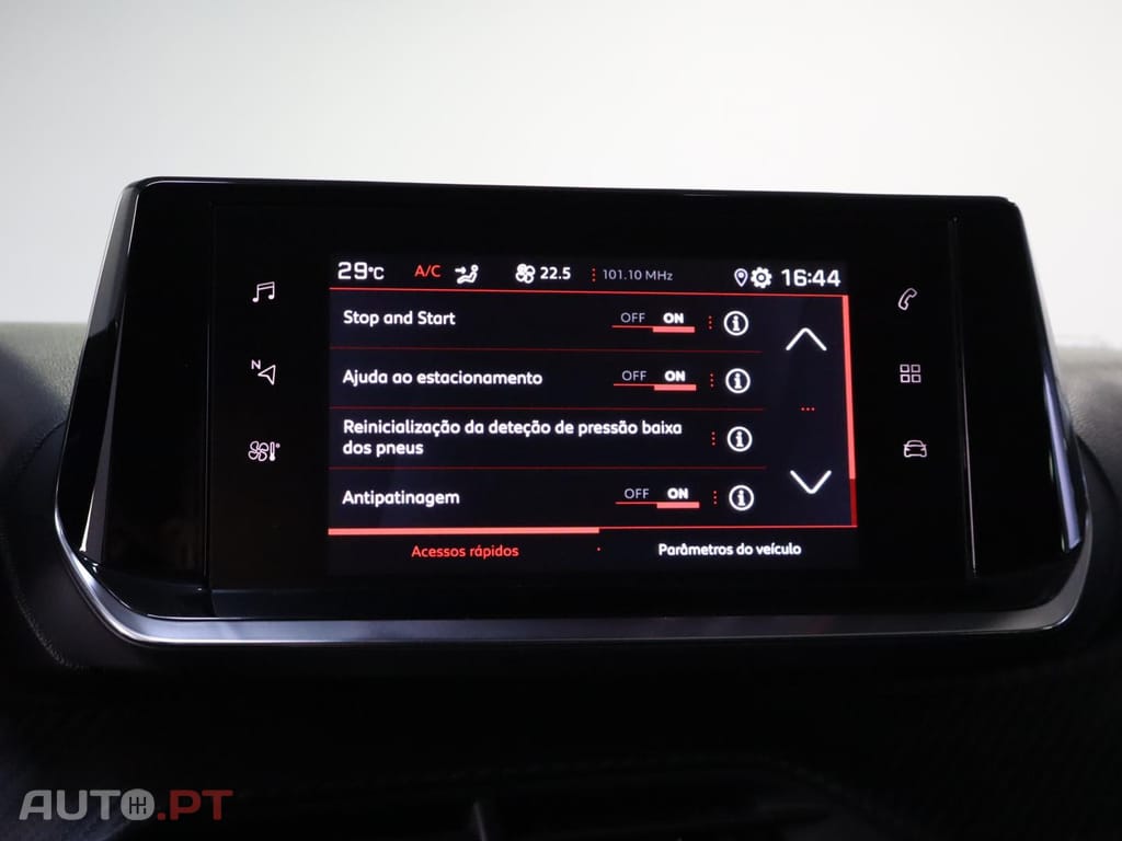 Peugeot 2008 1.2 PureTech  Allure
