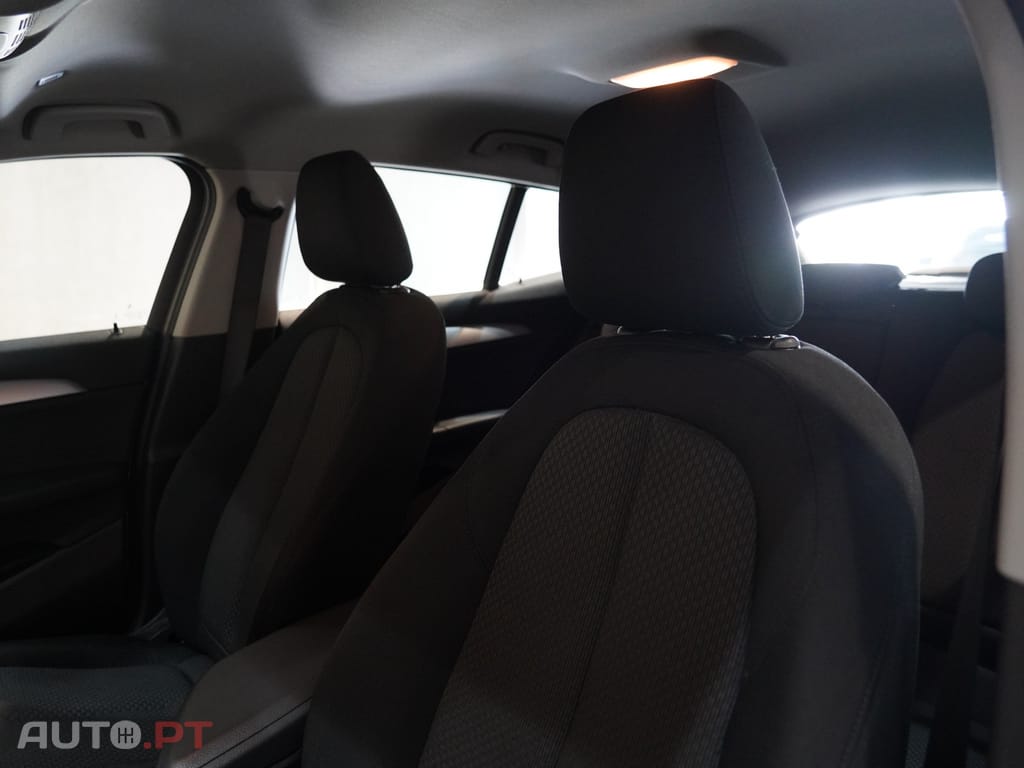 BMW X2 18 i sDrive Auto