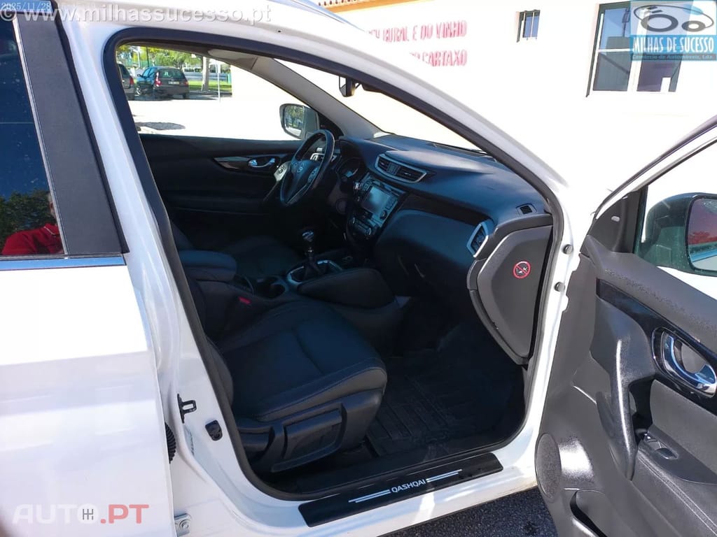 Nissan Qashqai 1.5 dCi Tekna Premium Pele