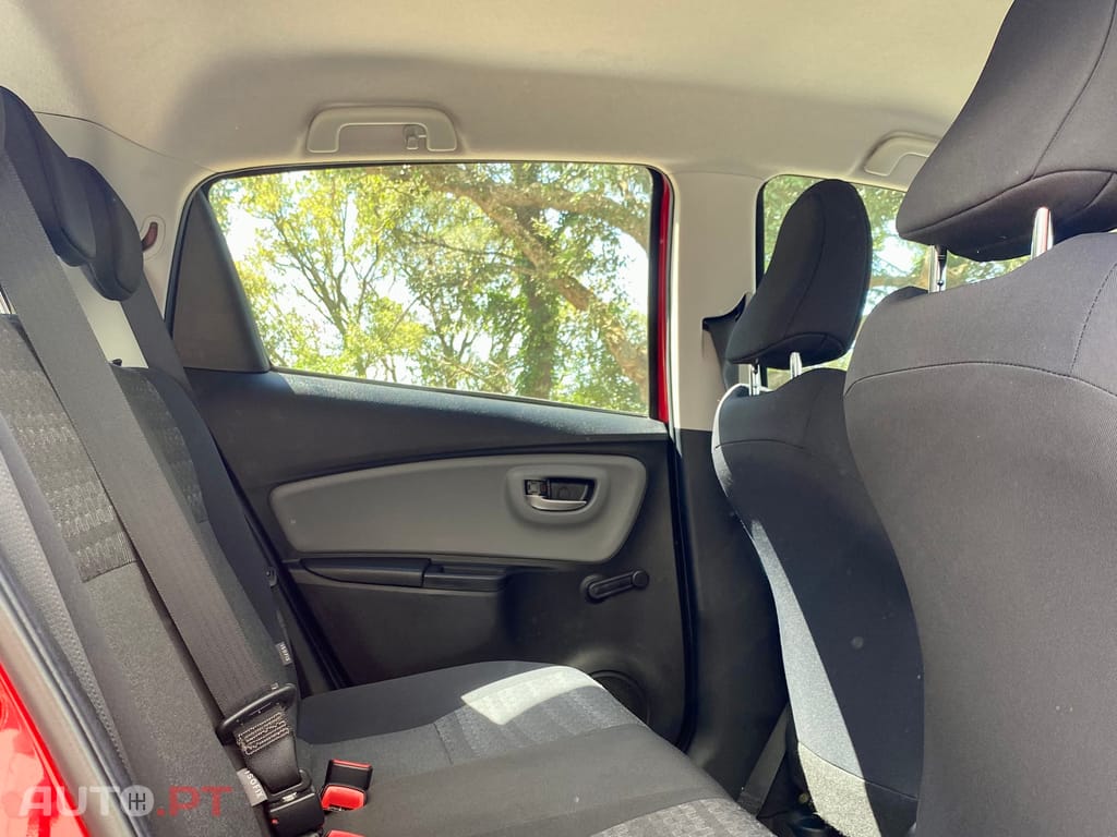 Toyota Yaris Comfort + Pack Style
