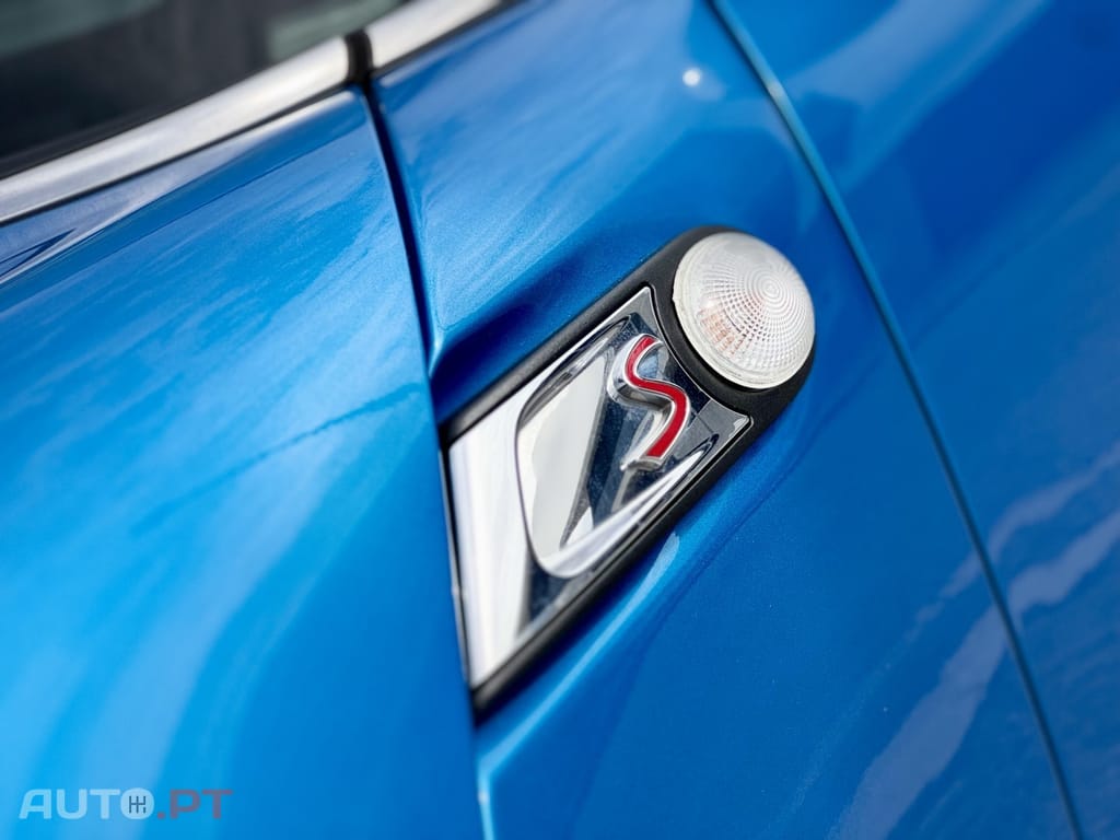 MINI Cooper Cooper S