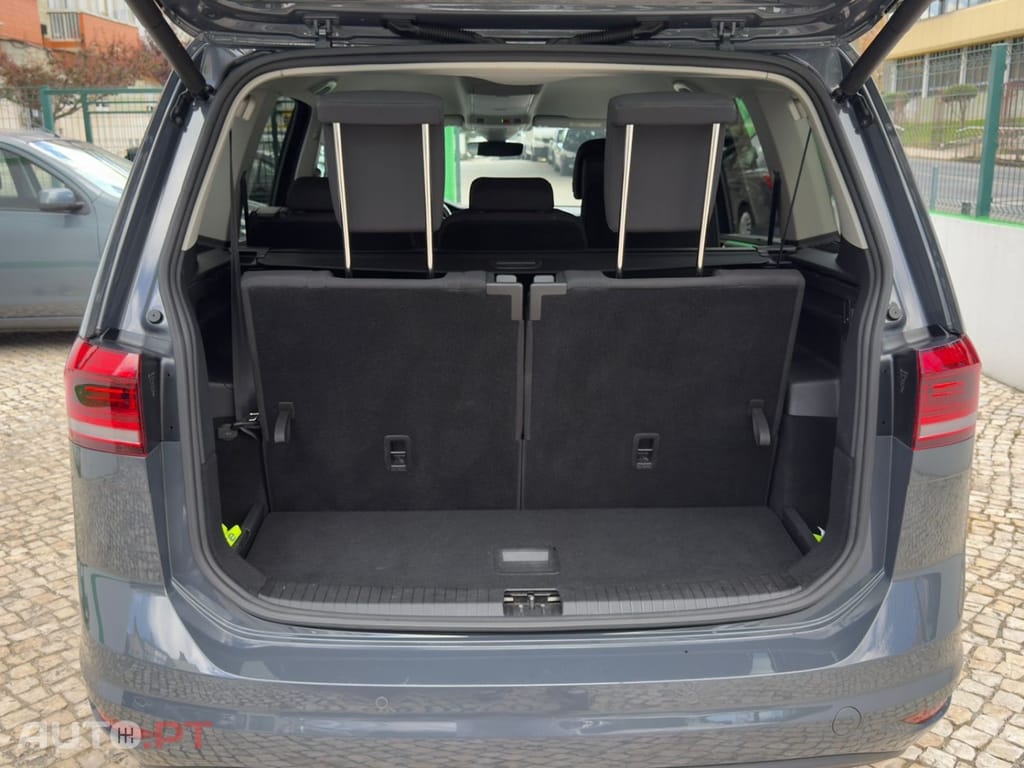 Volkswagen Touran 2.0 TDI Highline