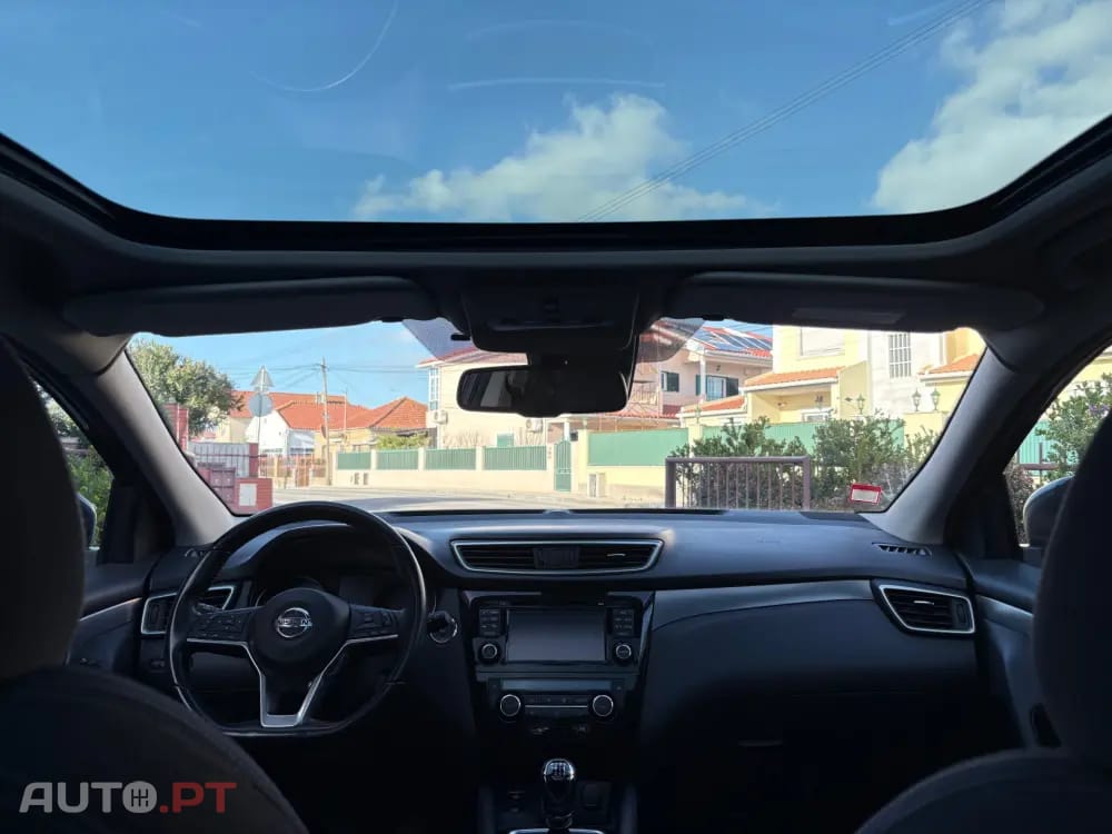 Nissan Qashqai 1.2 DIG-T N-Connecta 18