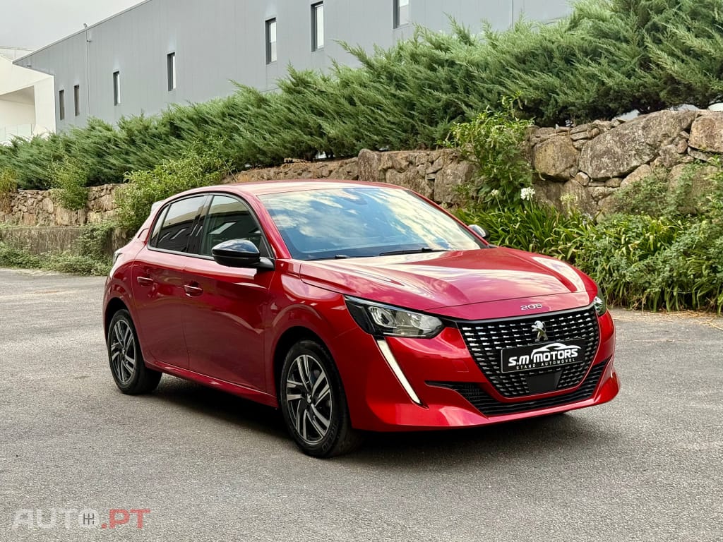 Peugeot 208 PureTech 100 EAT8 Allure