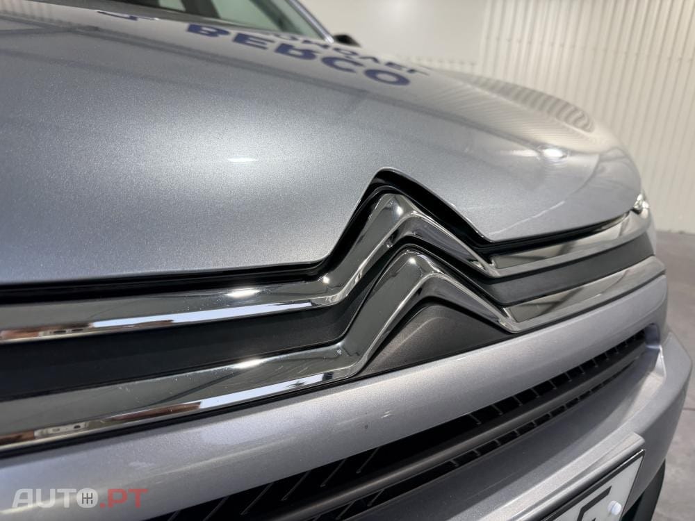 Citroen C4 PureTech 130 Stop&Start EAT8 PLUS