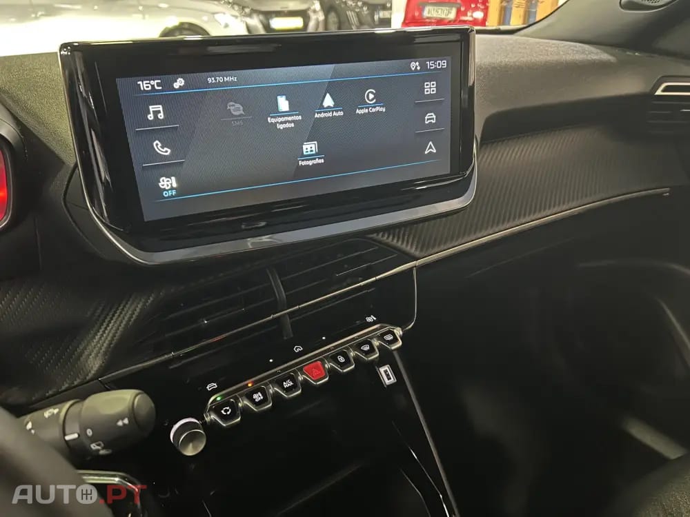 Peugeot 2008 1.2 PureTech Style