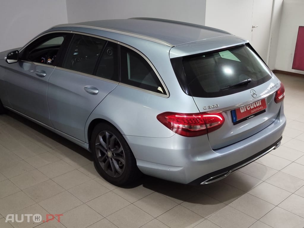Mercedes-Benz C 300 BlueTEC Hybrid