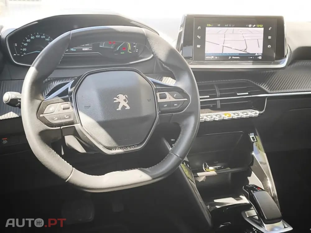 Peugeot E-2008 50 kWh SE Style