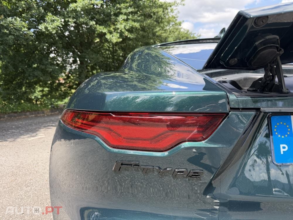 Jaguar F-Type 2.0 i4 R-Dynamic