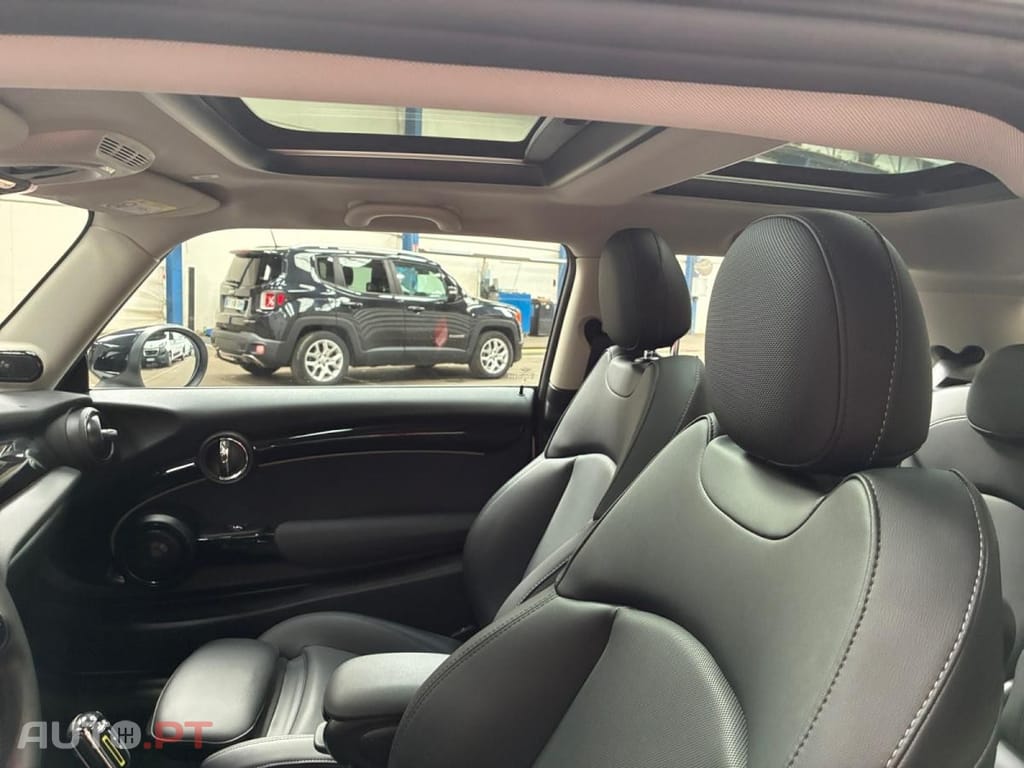 MINI Electric Cooper SE Premium Plus Edition