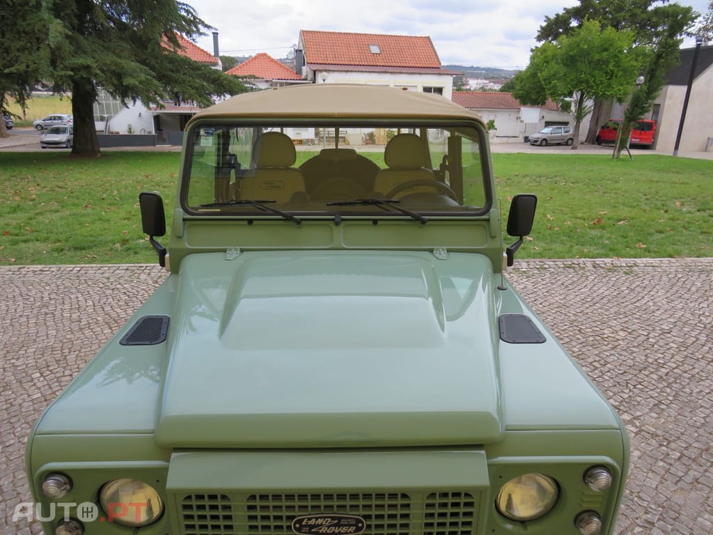Land Rover Defender TD4 PUMA HERITAGE
