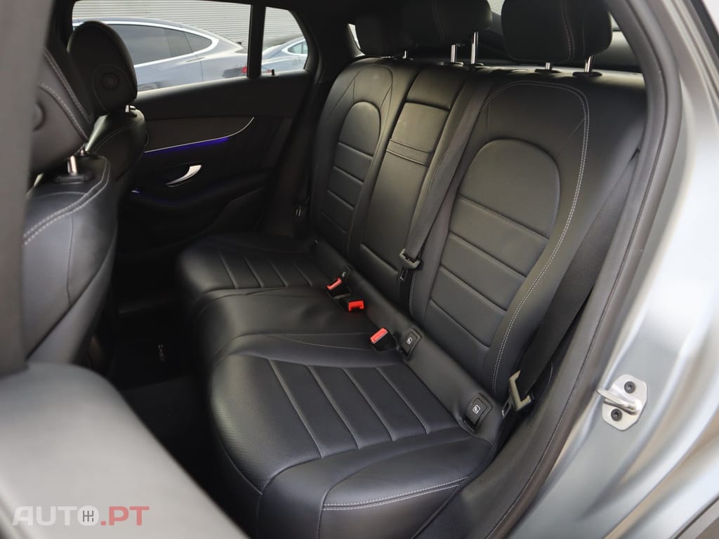 Mercedes-Benz GLC 300 de Coupe 4Matic 9G-TRONIC AMG Line