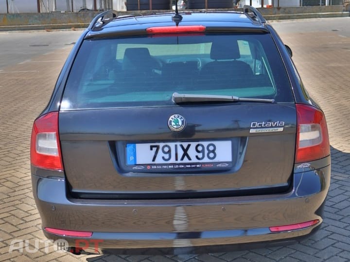 Skoda Octavia 1.6 TDi Greenline — fotografia 5
