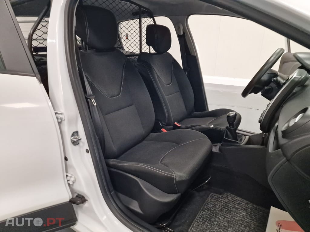 Renault Clio SOCIETE 1.5 DCI ZEN GPS IVA DEDUTIVEL