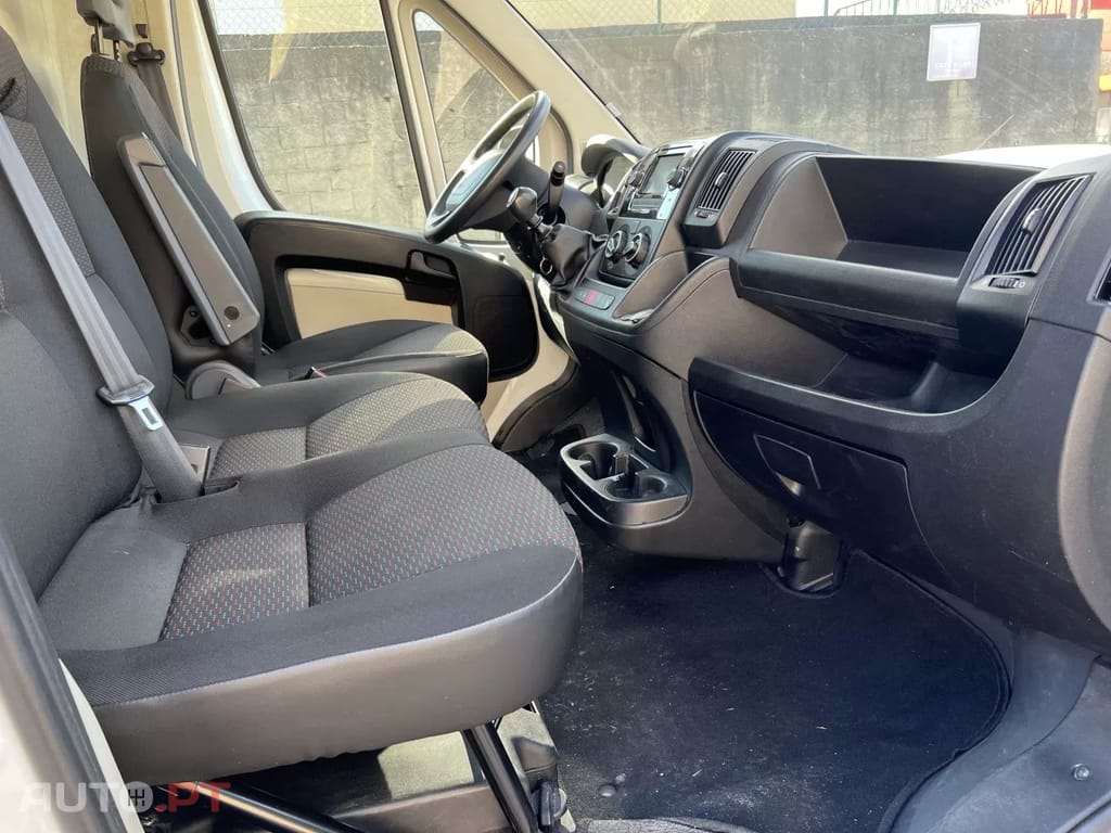 Peugeot Boxer  2.2 Bluehdi L4/H2