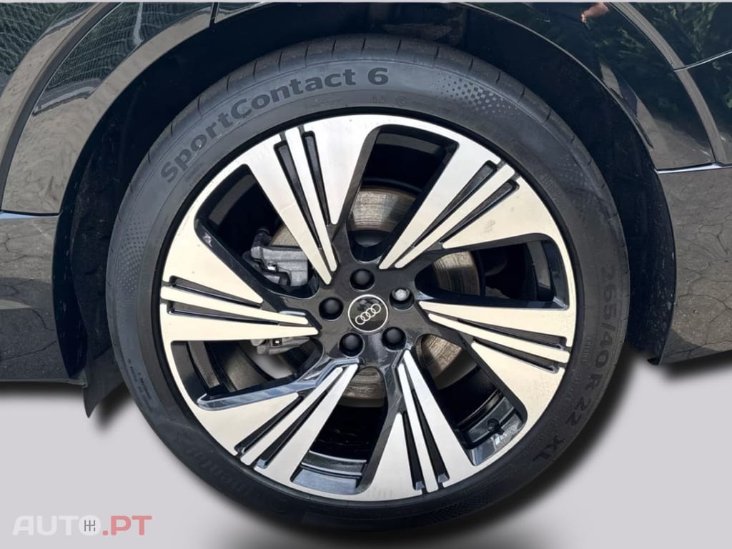 Audi Q8 E-Tron 55 S line quattro 