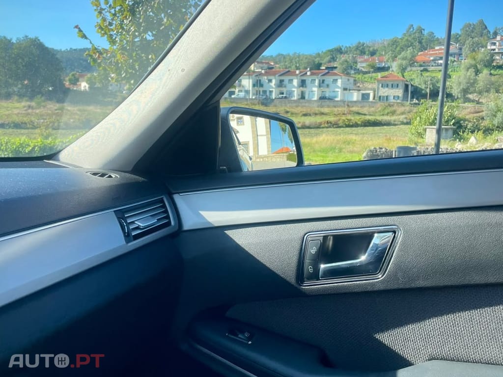 Mercedes-Benz E 220 CDI Auto Avantgarde