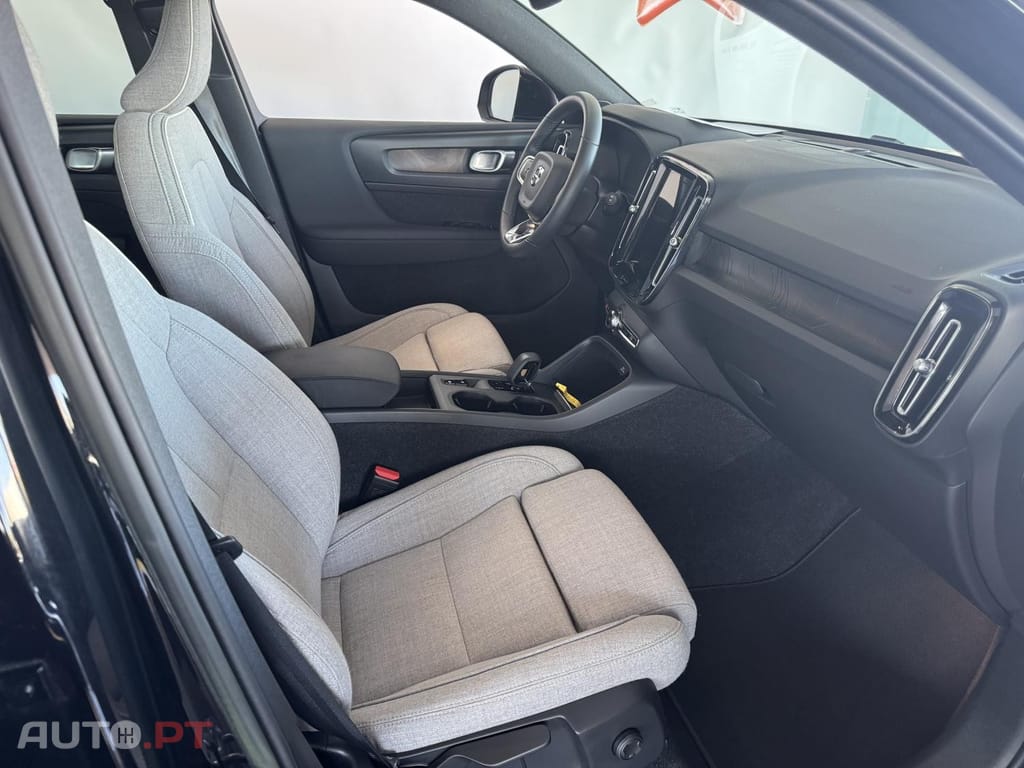 Volvo XC40 1.5 T4 PHEV Core