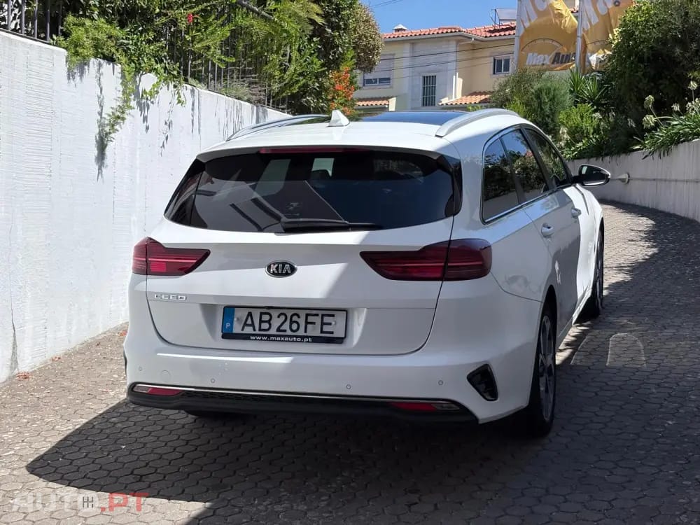 Kia Ceed SW 1.4 T-GDI Drive+SRF 7DCT