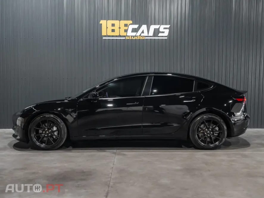 Tesla Model 3 Standard Range Plus RWD