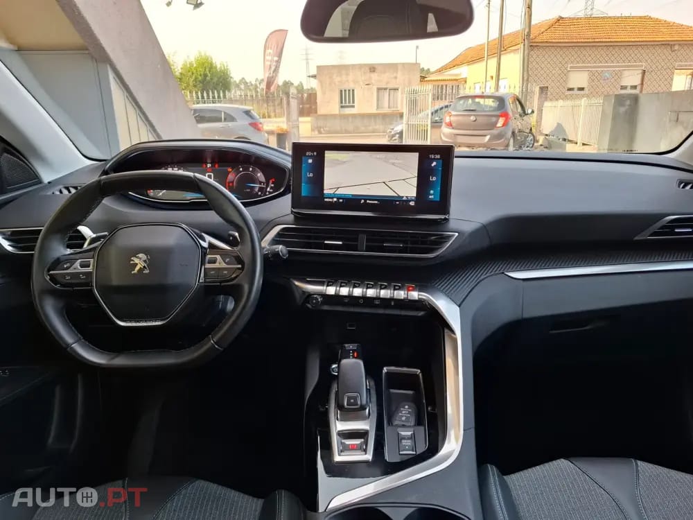 Peugeot 3008 1.5 BlueHDi Allure EAT8