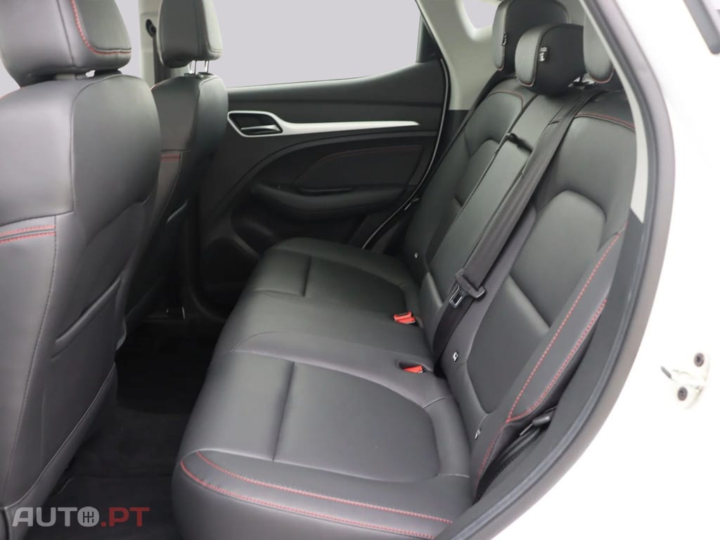 MG ZS EV Luxury 72 kWh FWD I.V.A DEDUTIVEL 