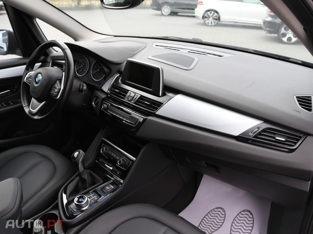 BMW 216 d Advantage