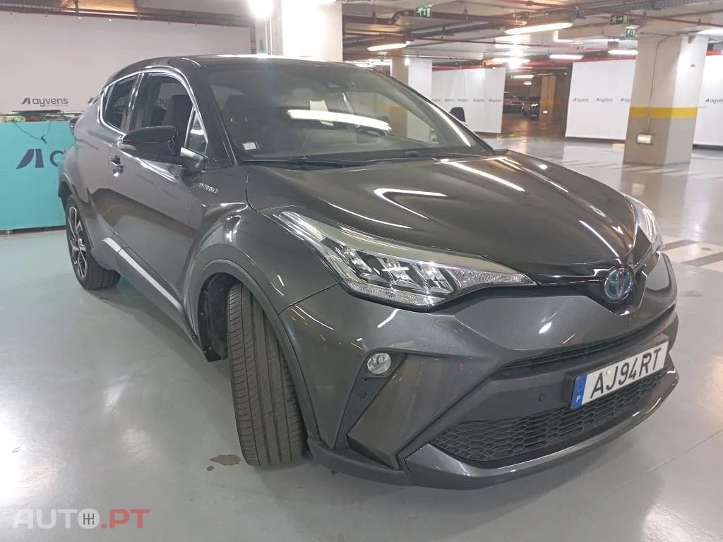 Toyota C-HR 1.8 Hybrid Square Collection