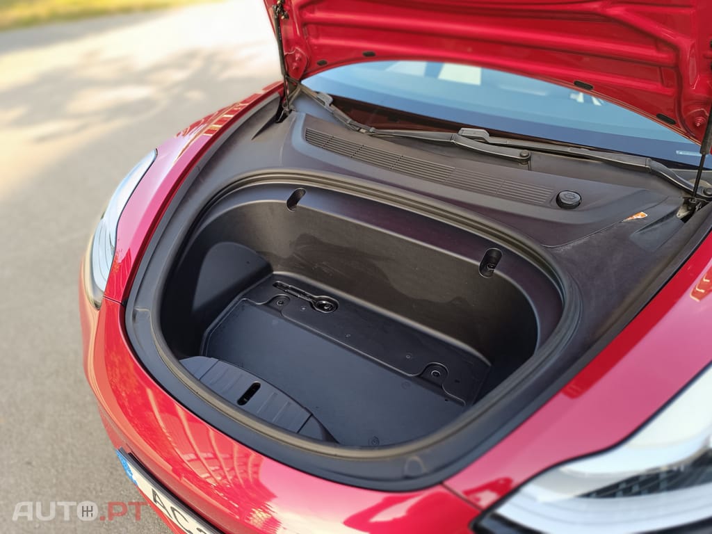 Tesla Model 3 Standard Range Plus RWD