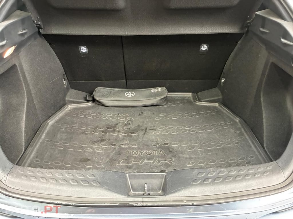 Toyota C-HR 1.8 Hybrid Dynamic Business