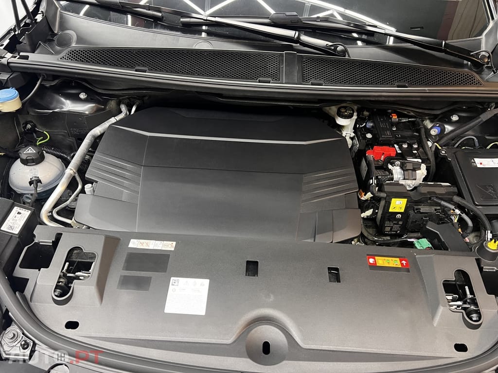 Peugeot E-3008 73 kWh GT