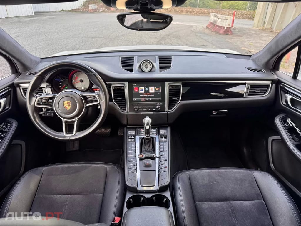 Porsche Macan S