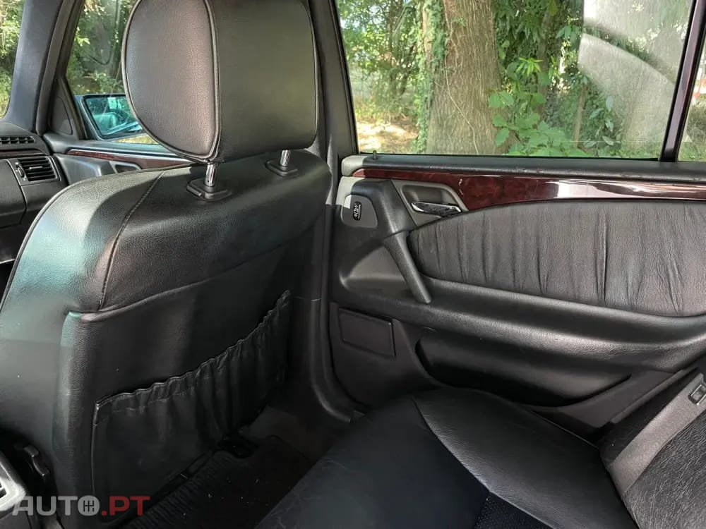 Mercedes-Benz E 300 TD Classic