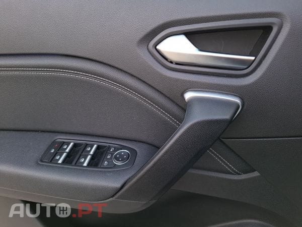 Renault Captur 1.0 TCe 100 Bi-Fuel techno