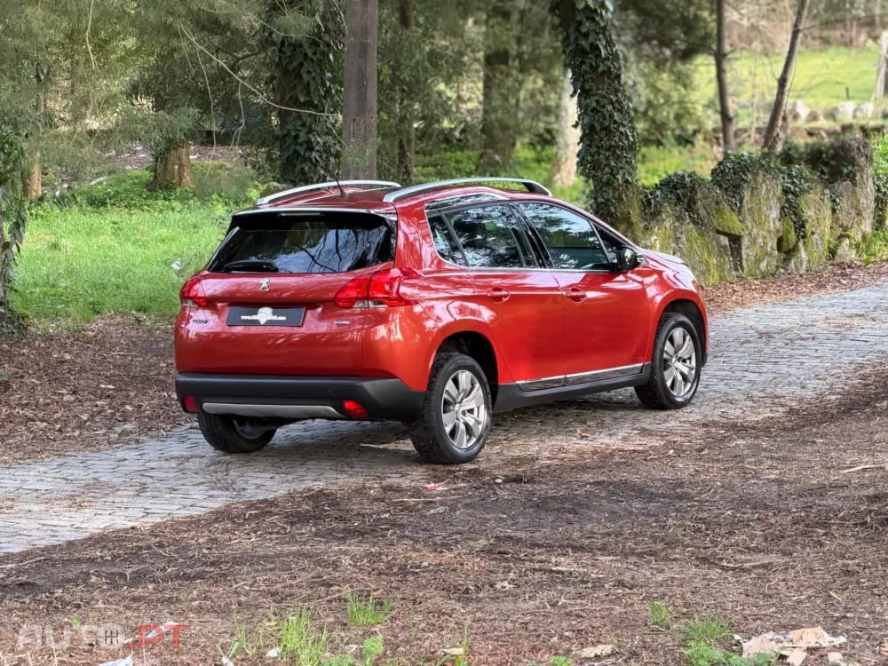 Peugeot 2008 1.2 PureTech Allure EAT6