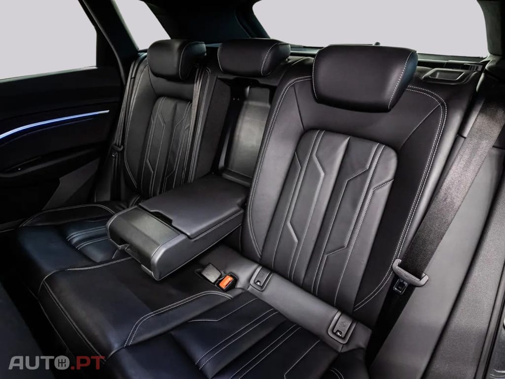 Audi E-Tron I.V.A DEDUTÍVEL  50 S LINE 20Z.