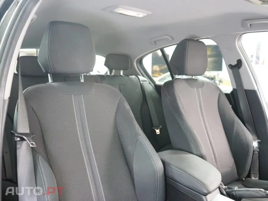 BMW 116 d Line Luxury Auto