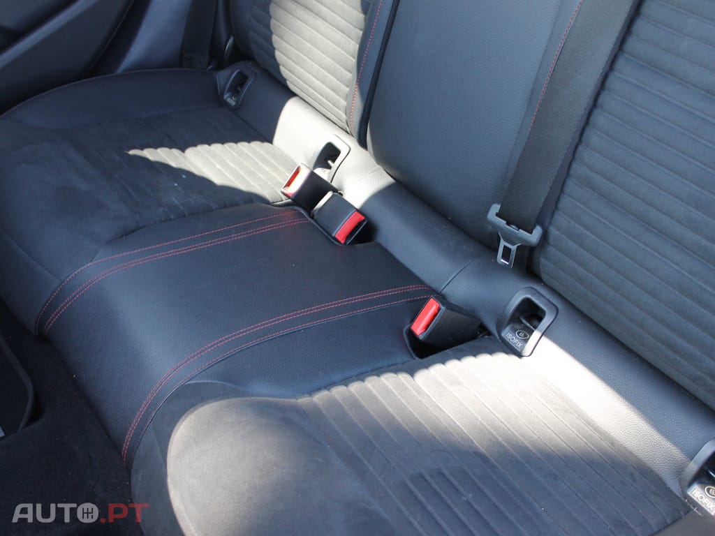 Mercedes-Benz A 200 A200d AMG