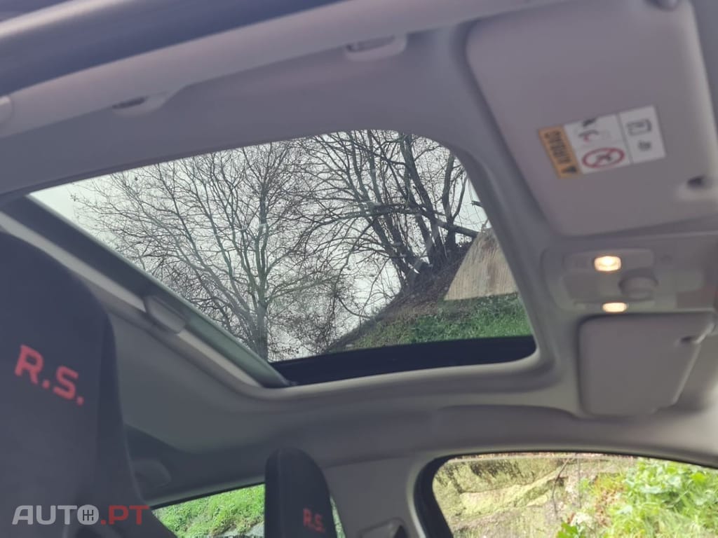 Renault Mégane 1.8 TCe R.S. Trophy EDC