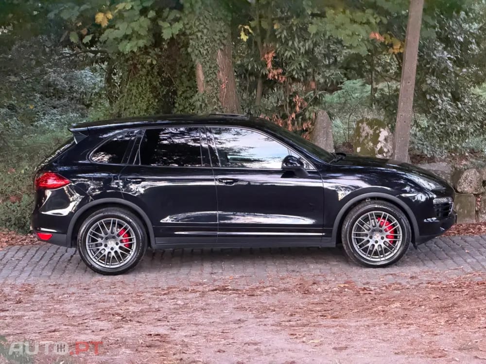 Porsche Cayenne Platinum Edition