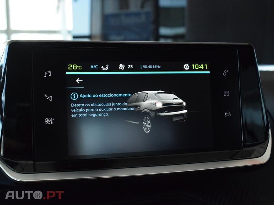 Peugeot E-208 50 kWh Active
