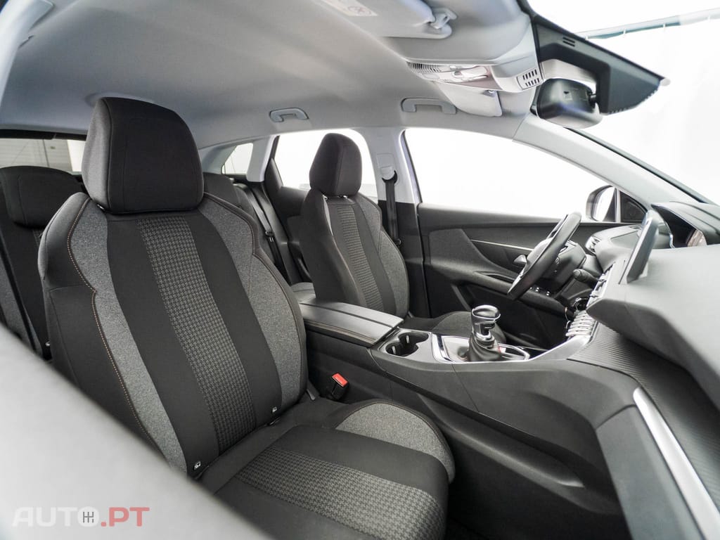 Peugeot 3008 1.5 BlueHDi Style
