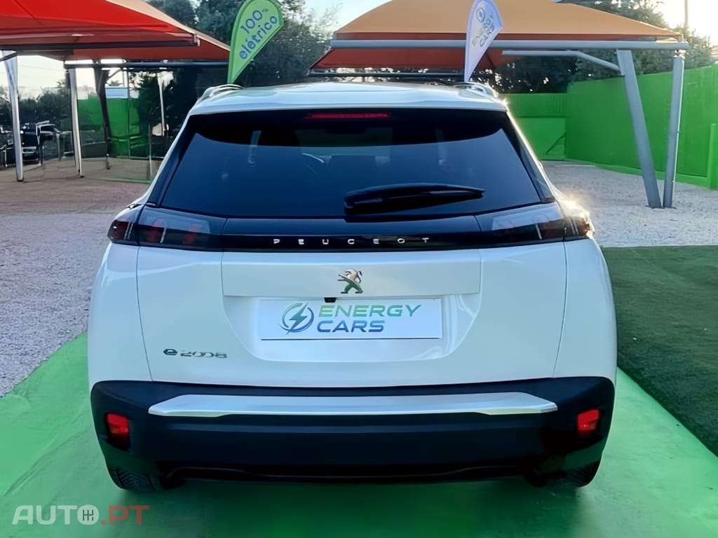 Peugeot E-2008 50 kWh Style
