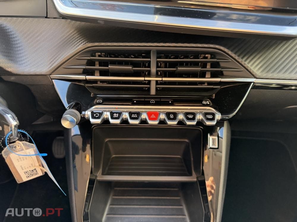 Peugeot 208 PureTech 75 Allure Pack