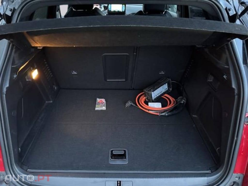 Peugeot 3008 1.6 Hybrid 225 Plug-In GT I.V.A DEDUTIVEL 