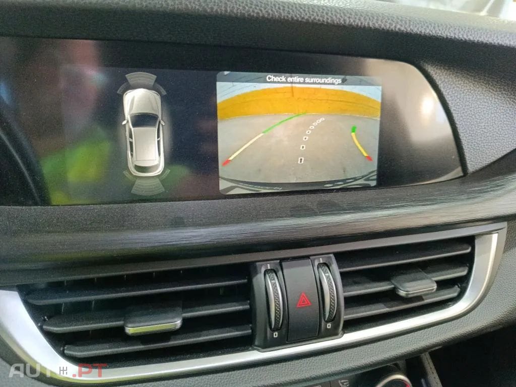 Alfa Romeo Stelvio 2.2 D B-Tech AT8