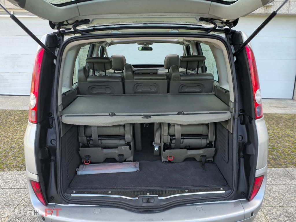 Renault Grand Espace Initiale Paris