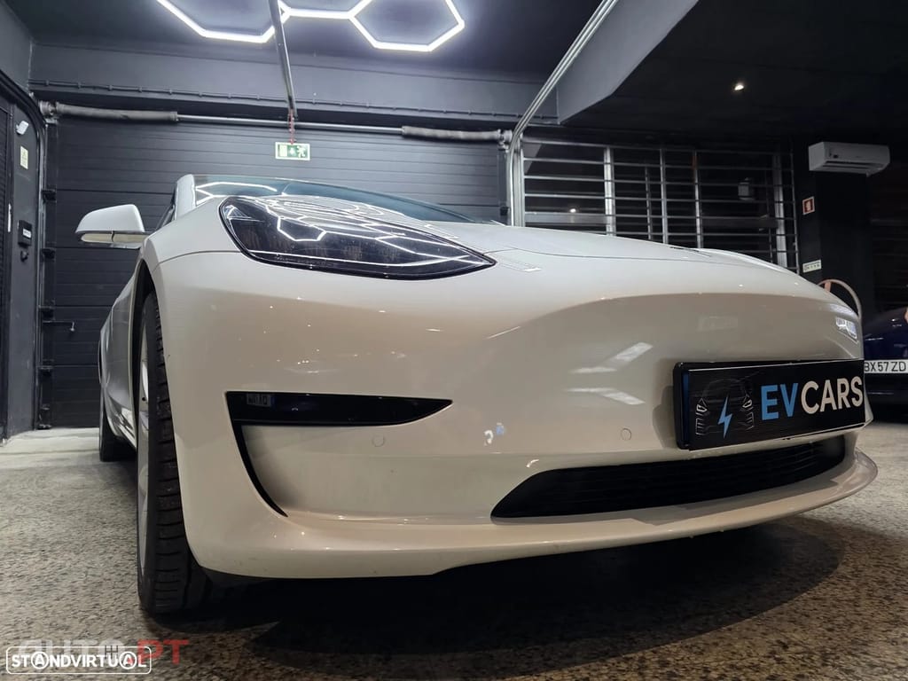 Tesla Model 3 Standard Range Plus RWD