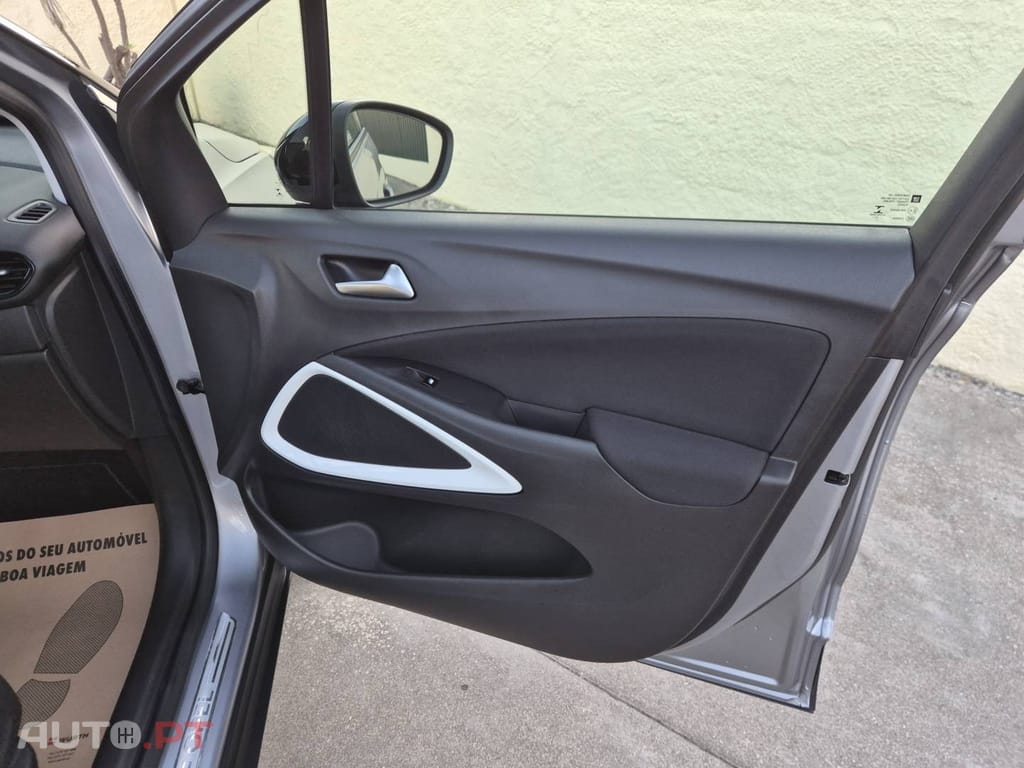 Opel Crossland X 1.2 T 2020